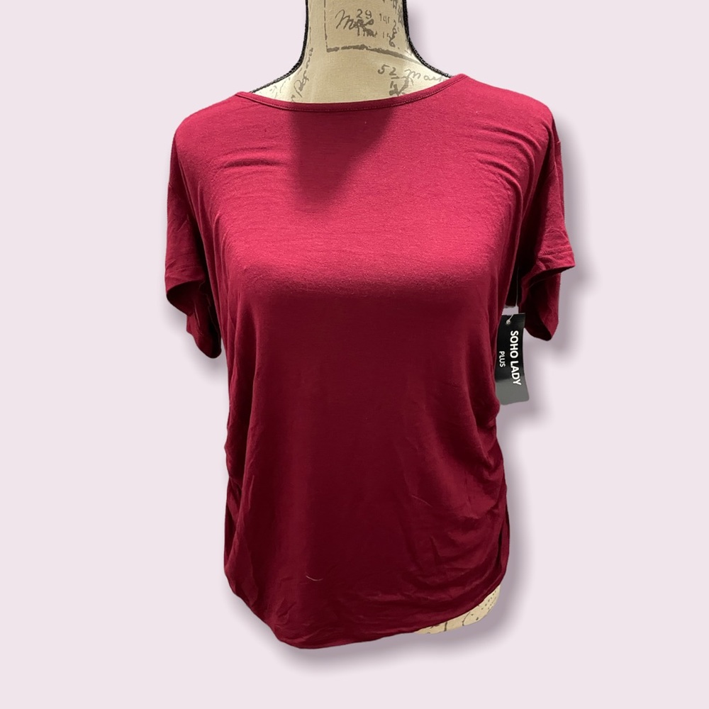 *NWT* Soho Lady Plus Top